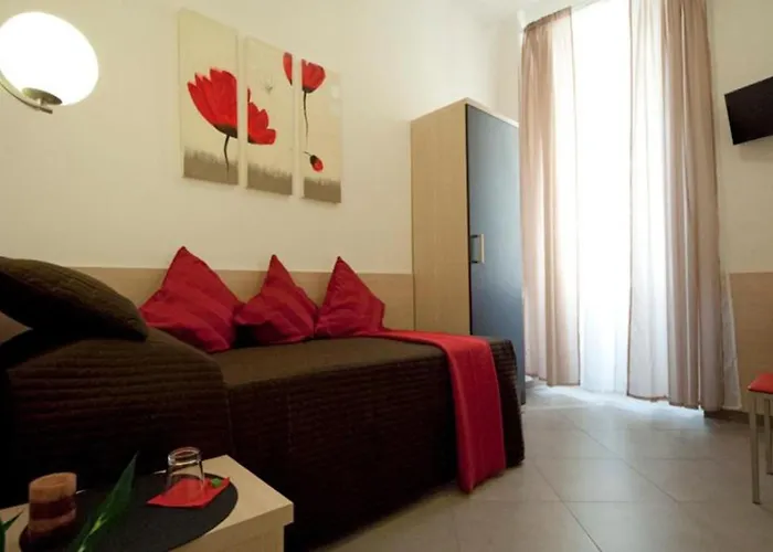 Ara Pacis 4*
